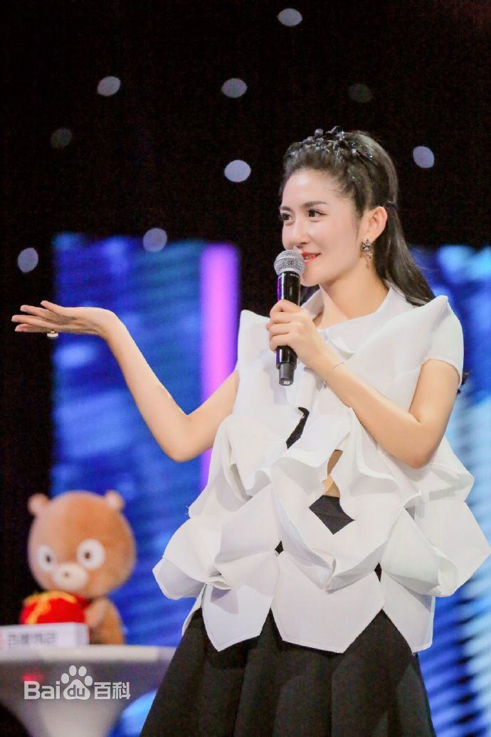 高清谢娜(Nana)在《偶滴歌神啊》中的图集