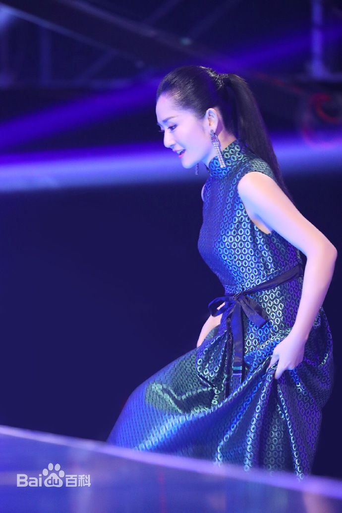 谢娜(Nana)腾讯视频星光大赏最受欢迎MC图册