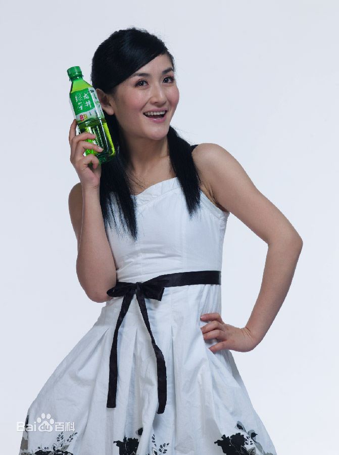 谢娜(Nana)娜娜代言哇哈哈性感图片图集