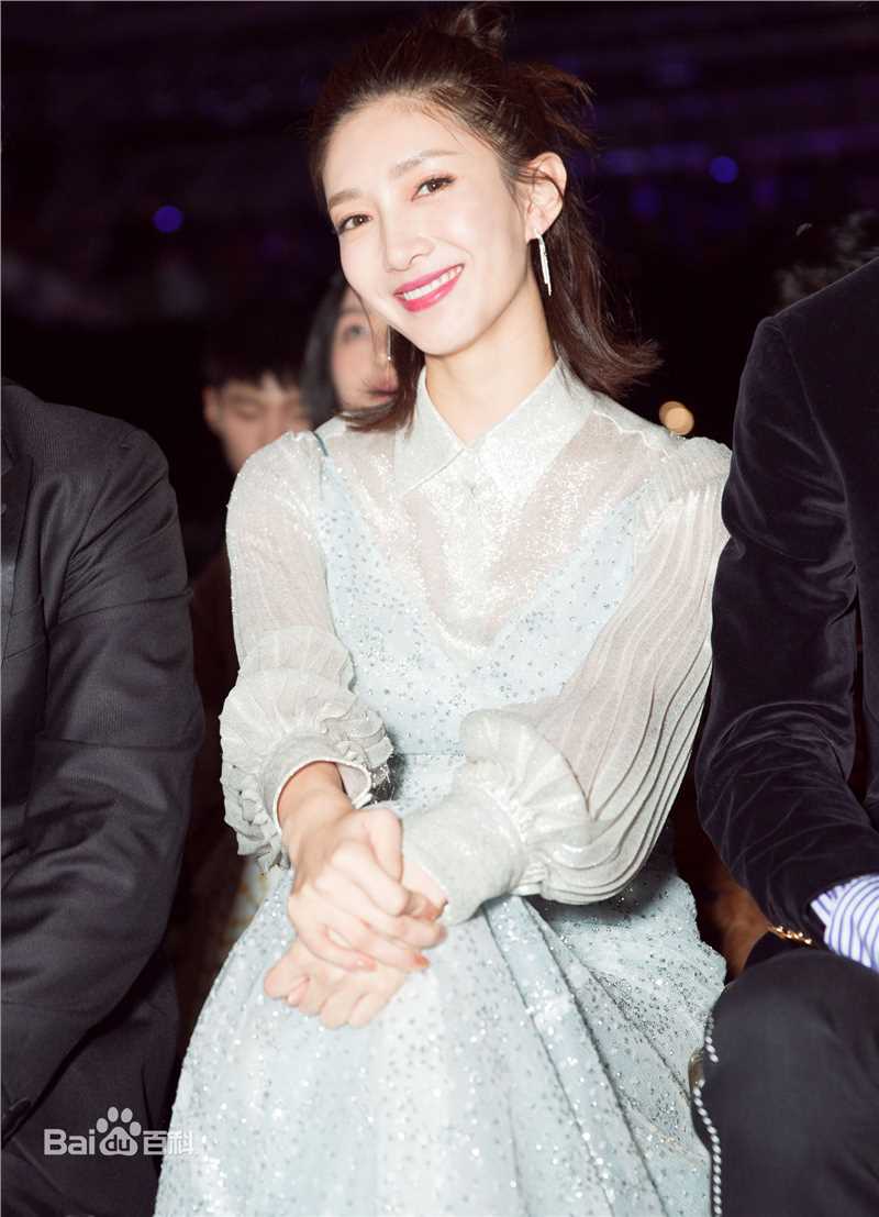 江疏影(Jiang Shuying)ELLE风尚大典壁纸壁纸