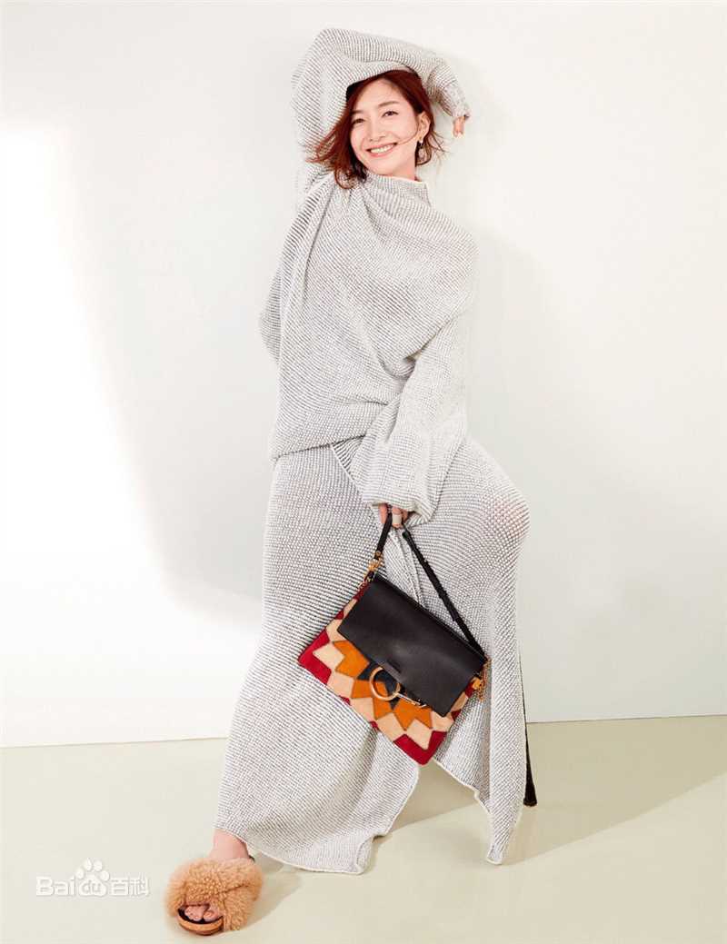 高清江疏影(Jiang Shuying)在《红秀Grazia》中的图集