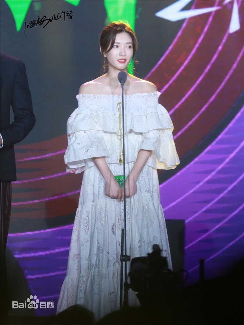 江疏影(Jiang Shuying)爱奇艺尖叫之夜壁纸壁纸