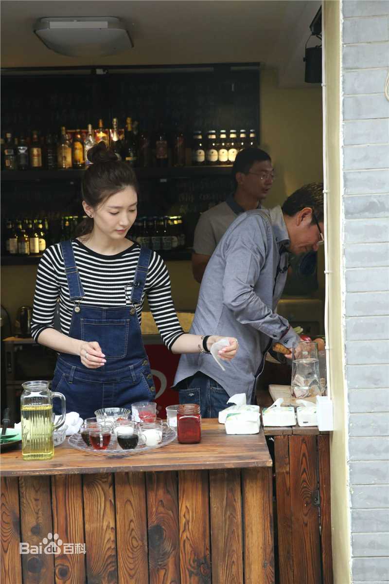 江疏影(Jiang Shuying)春蕾计划慈善公益盛典性感图片图集