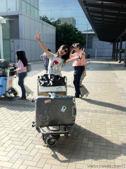 万绮雯(Joey Meng Yee Man)微博图片1生活照相册