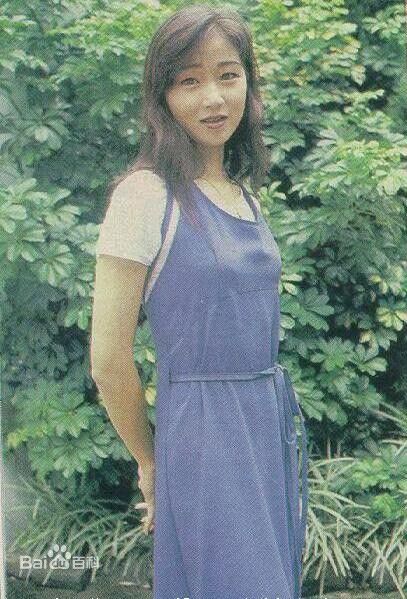 万绮雯(Joey Meng Yee Man)早期照壁纸壁纸