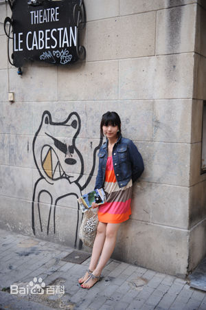 曹议文(Sherry Cao)生活照系列1前后照片