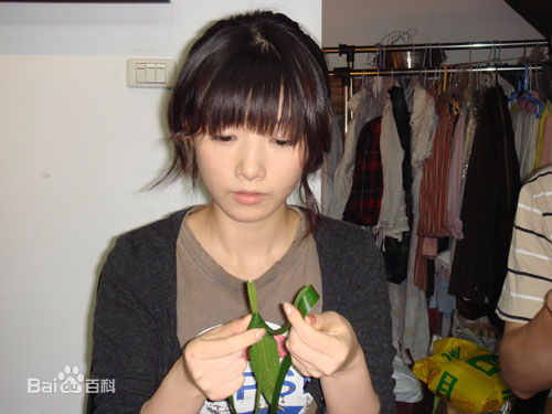 曹议文(Sherry Cao)生活照系列2素颜照壁纸