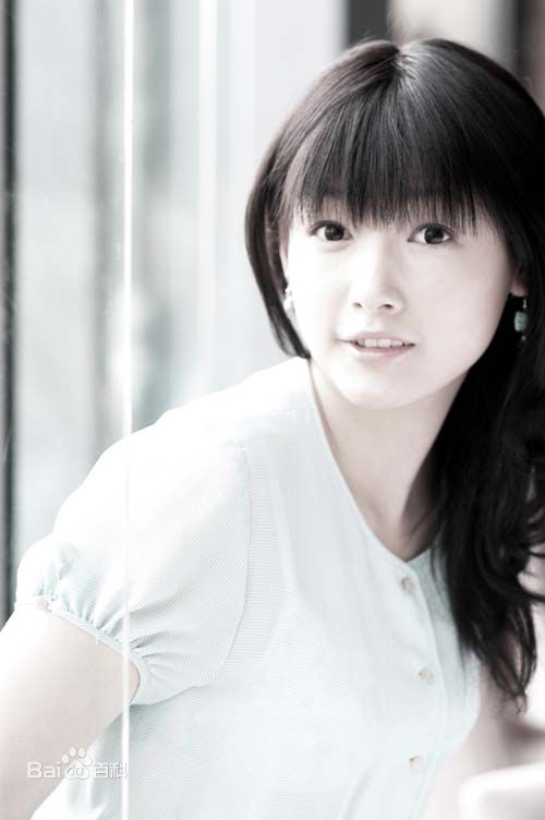 曹议文(Sherry Cao)生活照系列2素颜照壁纸