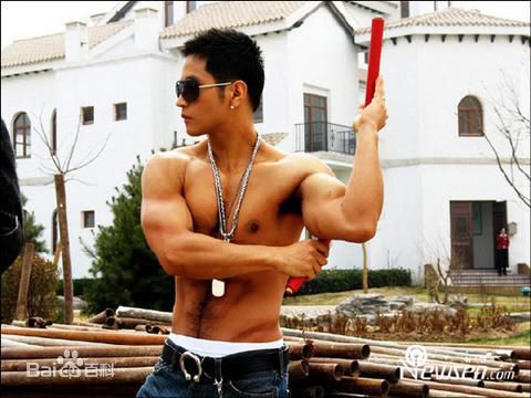 刘承俊(Yoo Seung Jun/Steve)前后照片