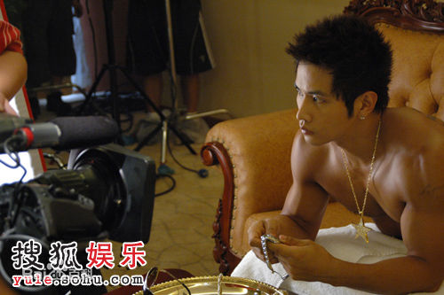 刘承俊(Yoo Seung Jun/Steve)前后照片