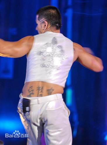 刘承俊(Yoo Seung Jun/Steve)前后照片