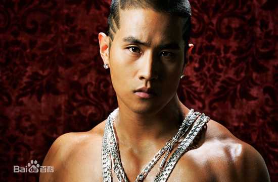 刘承俊(Yoo Seung Jun/Steve)前后照片