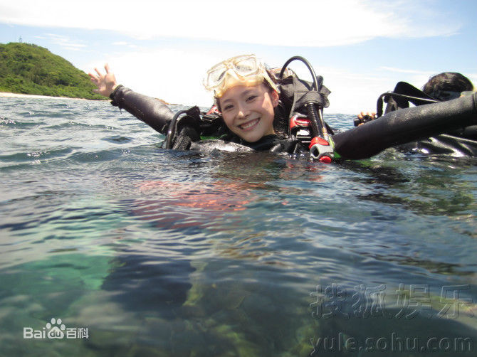 邓紫衣精彩图册