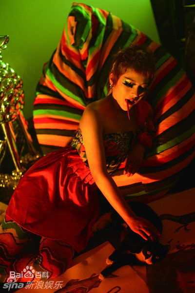 邓紫衣精彩图册