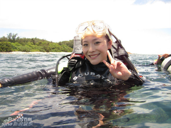 邓紫衣精彩图册