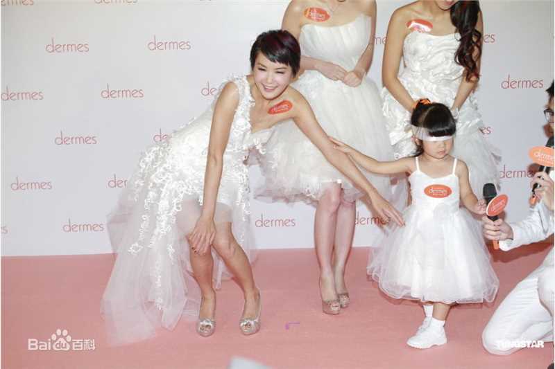 最新刘心悠(Annie Liu (Annie Lau))精彩图册