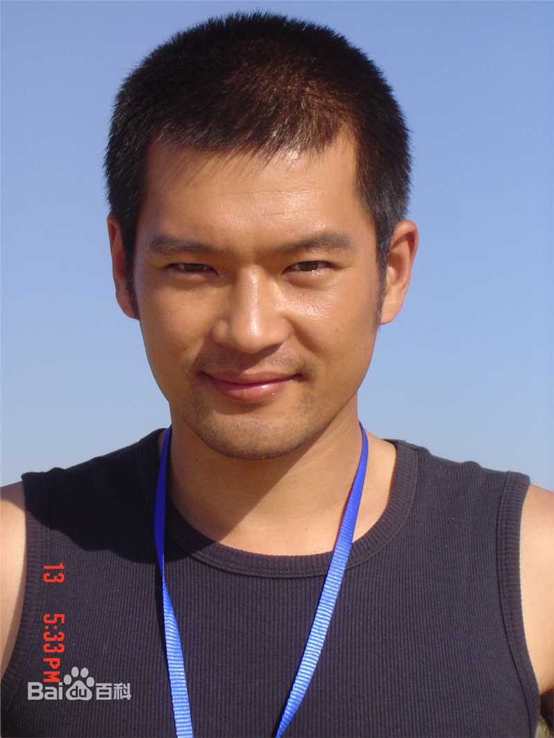 《桑伟淋》生活照