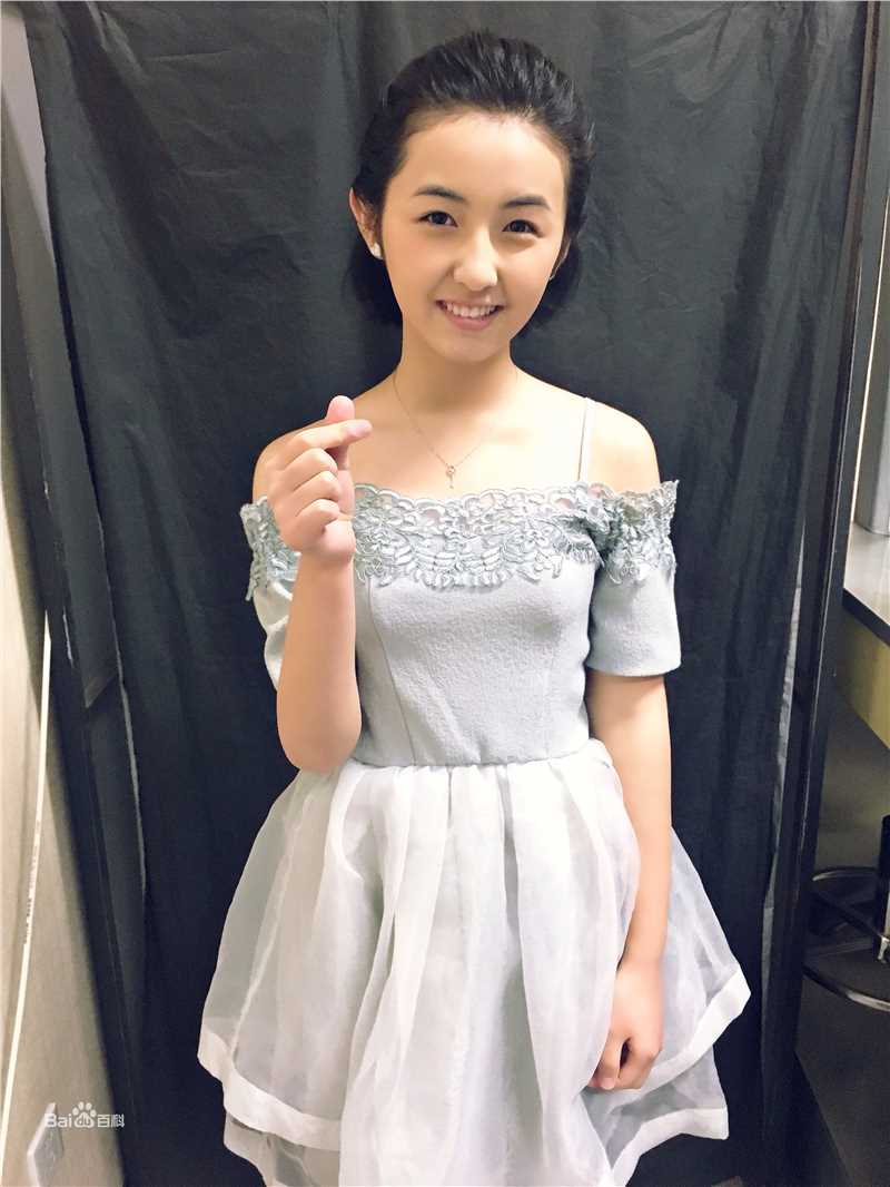 张子枫(Wendy Zhang)综艺节目性感图片壁纸