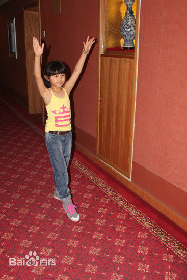 张子枫(Wendy Zhang)枫枫的成长时光素颜照相册