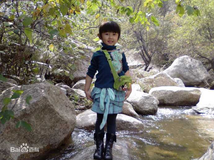 张子枫(Wendy Zhang)枫枫的成长时光素颜照相册