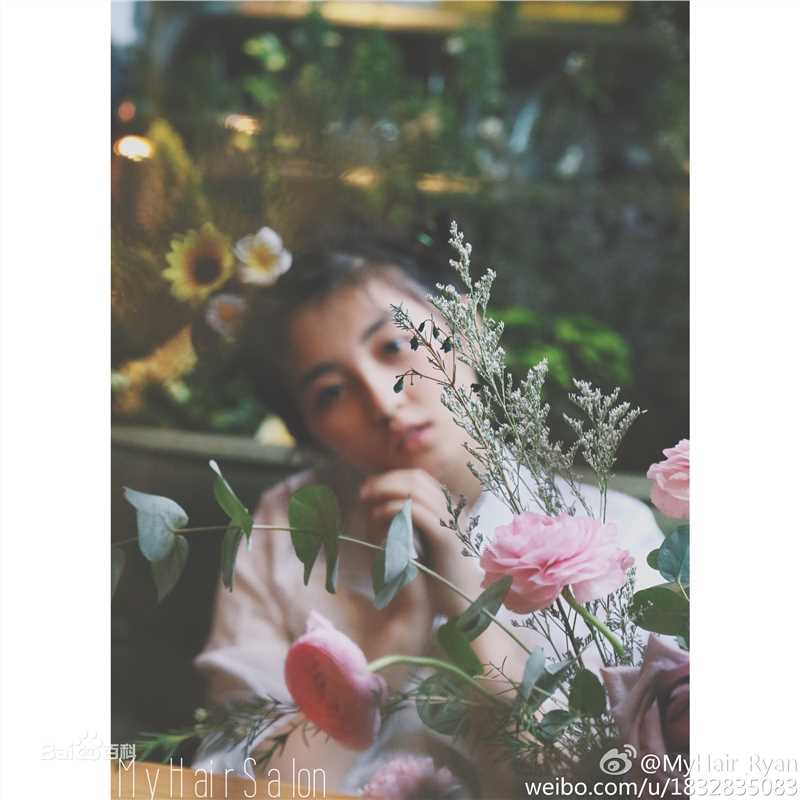 张子枫(Wendy Zhang)微“枫”前后照片