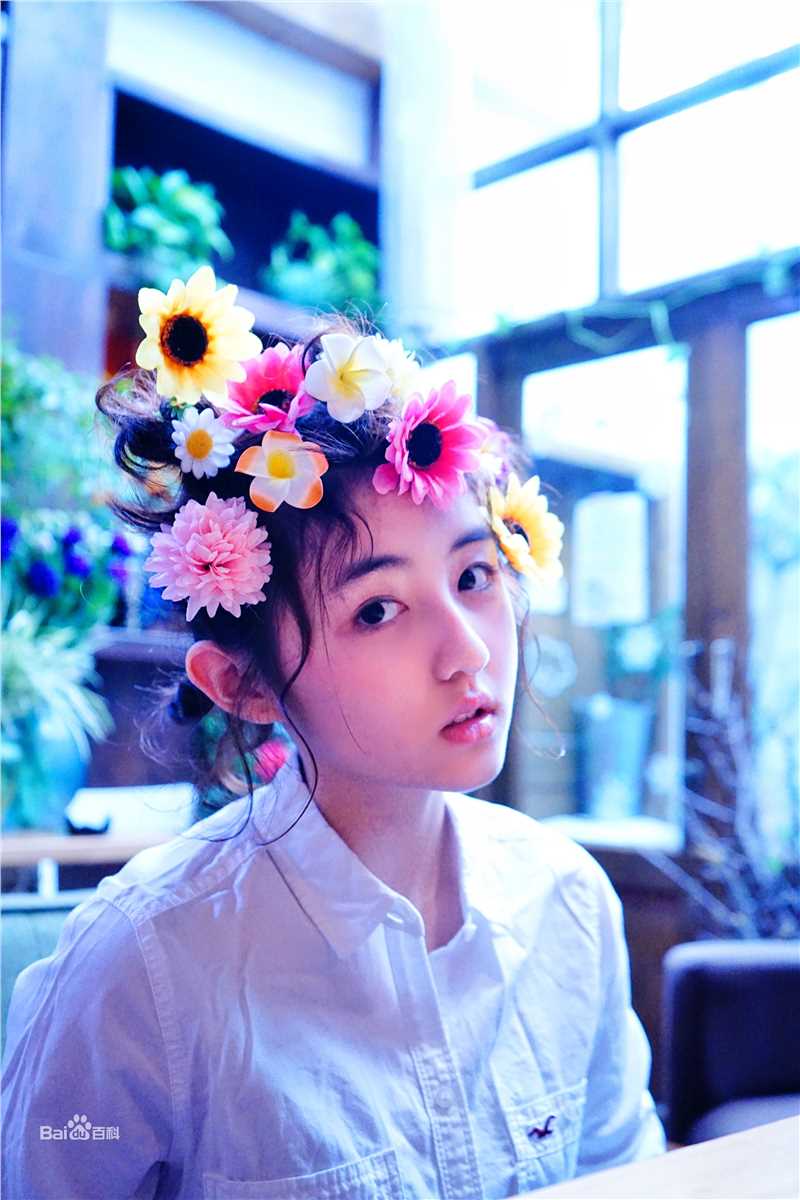 张子枫(Wendy Zhang)微“枫”前后照片