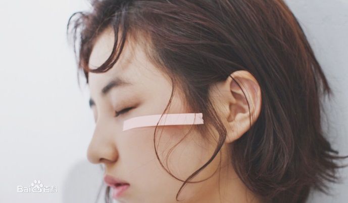 张子枫(Wendy Zhang)微“枫”前后照片