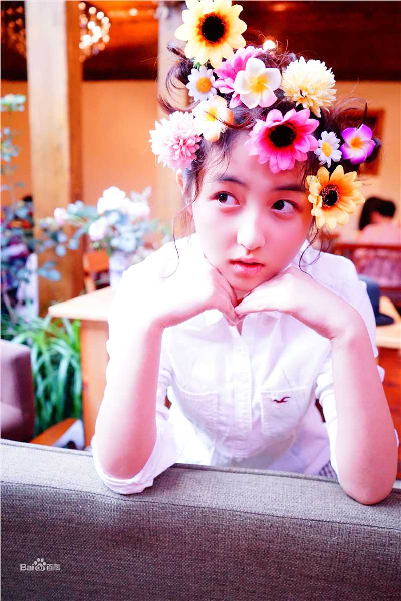 张子枫(Wendy Zhang)微“枫”前后照片