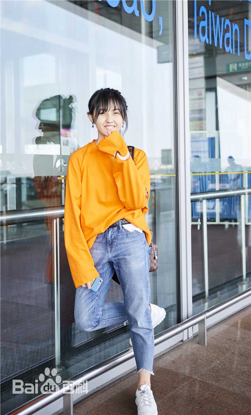 张子枫(Wendy Zhang)微“枫”前后照片