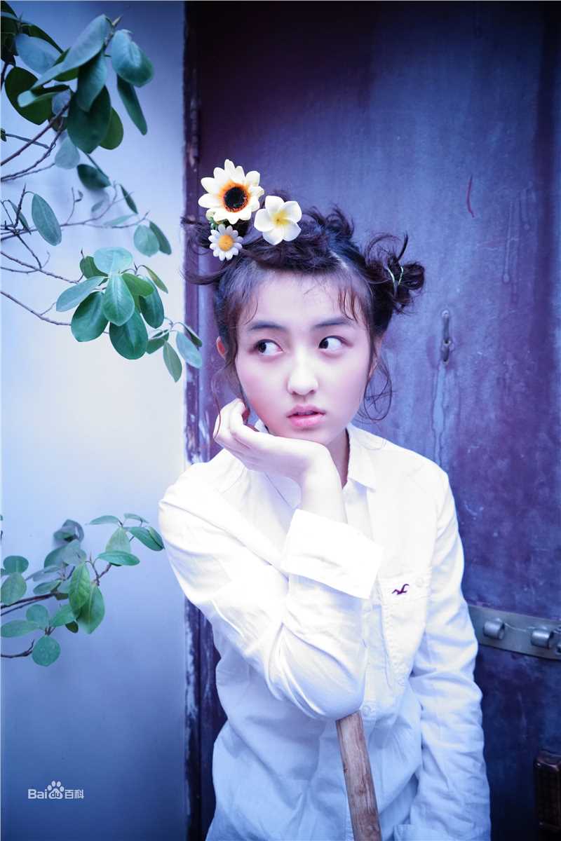 张子枫(Wendy Zhang)微“枫”前后照片