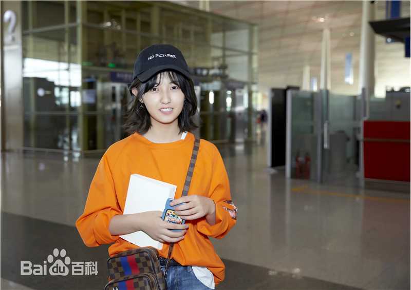 张子枫(Wendy Zhang)微“枫”前后照片