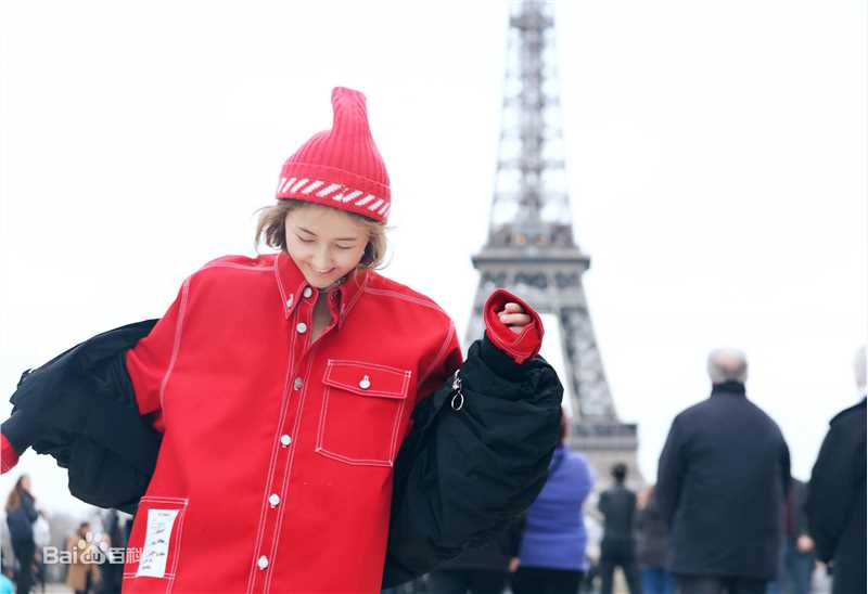 张子枫(Wendy Zhang)2017巴黎时装周生活照相册