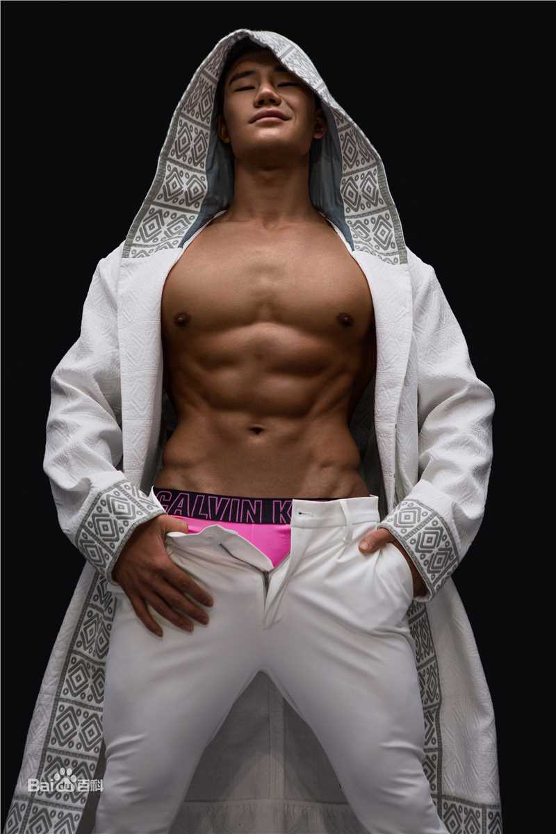 谢孟伟(Bruce)帅气