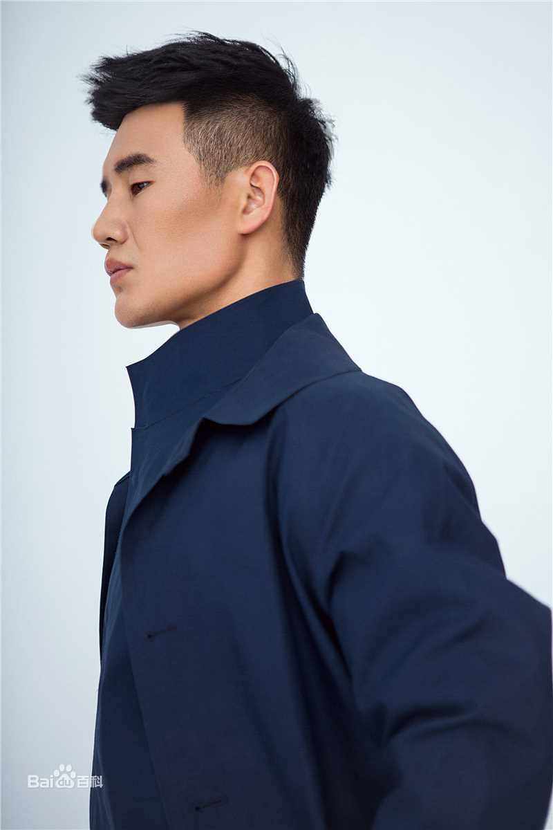 谢孟伟(Bruce)帅气