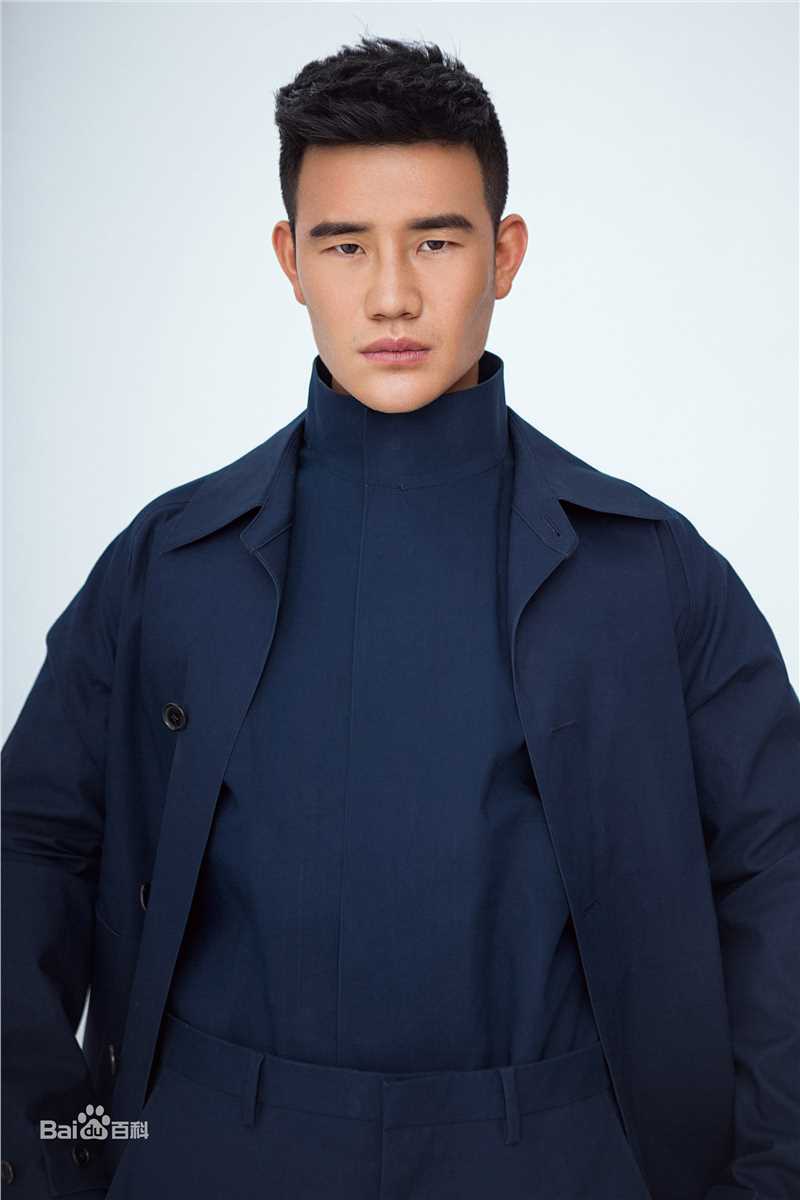 谢孟伟(Bruce)帅气