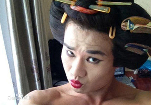 谢孟伟(Bruce)艺妓照壁纸壁纸