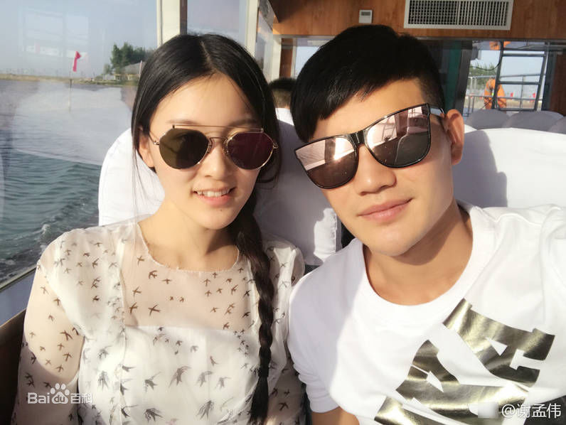 谢孟伟(Bruce)与妻子图册