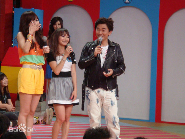 精选吴宗宪(Jacky Wu)在主持《你猜你猜你猜猜猜》照片（2011）中的图册