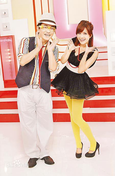 最全吴宗宪(Jacky Wu)在2011年主持《天才答不答》照片中的壁纸