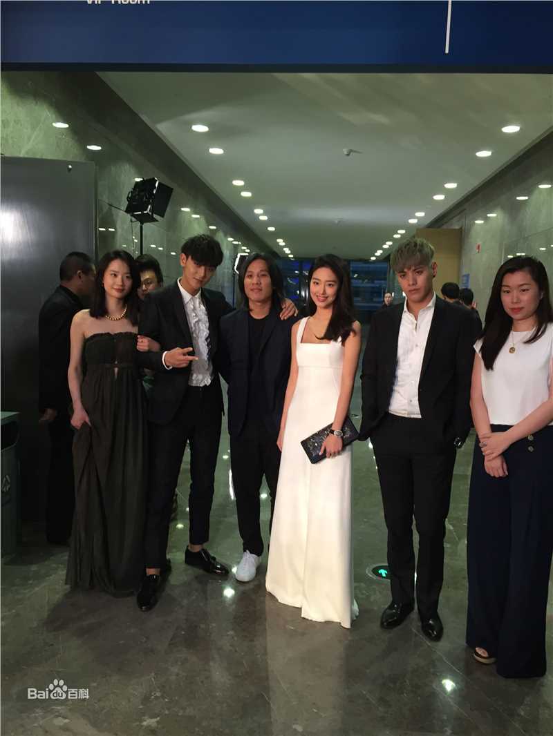 杨采钰(ora)在《夏天十九岁的肖像》中的