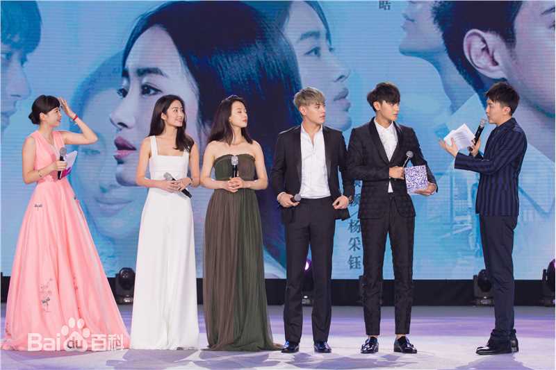 最新杨采钰(ora)在《夏天十九岁的肖像》中的壁纸