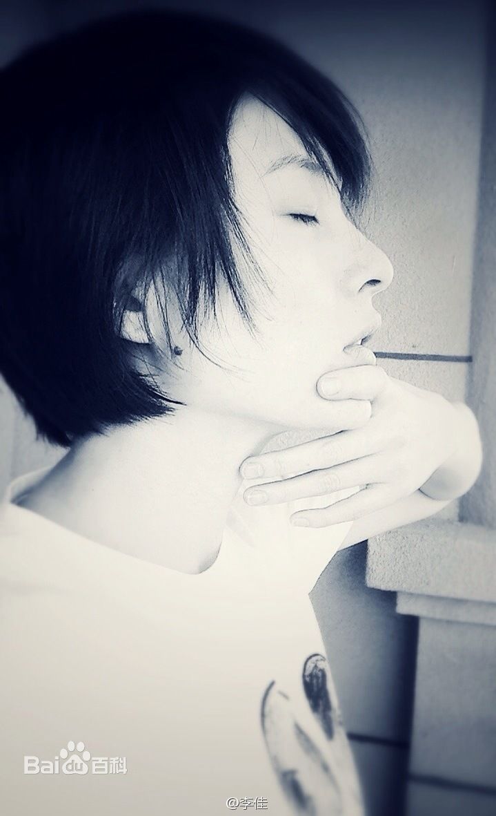 李佳(Joane Li)生活中的前后照片