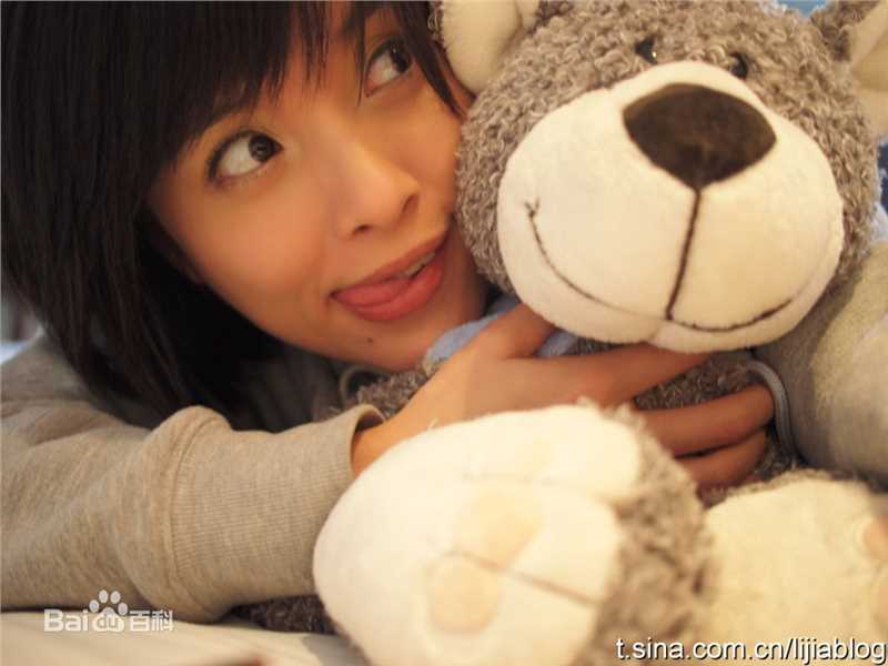 李佳(Joane Li)生活中的前后照片