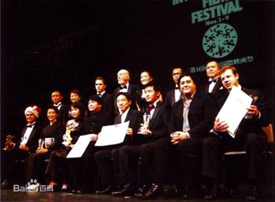 李佳(Joane Li)出席颁奖礼壁纸壁纸