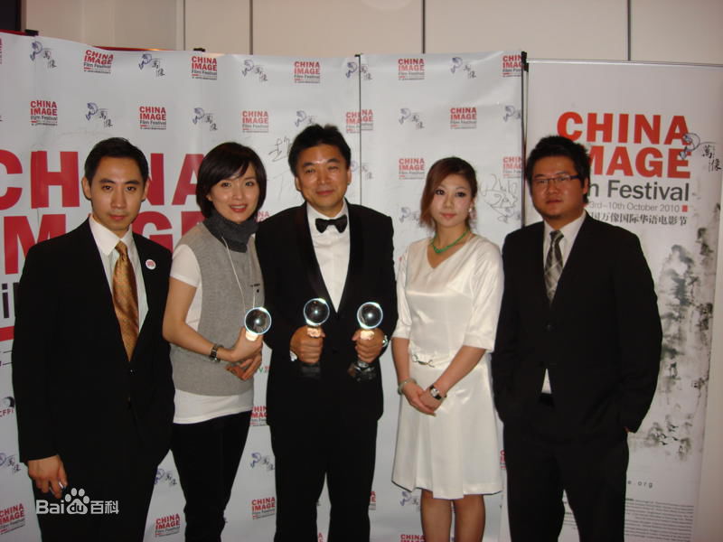 李佳(Joane Li)出席颁奖礼壁纸壁纸