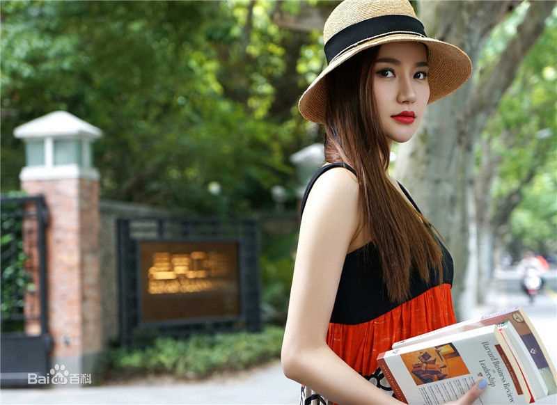 ：时尚街拍与马上女郎