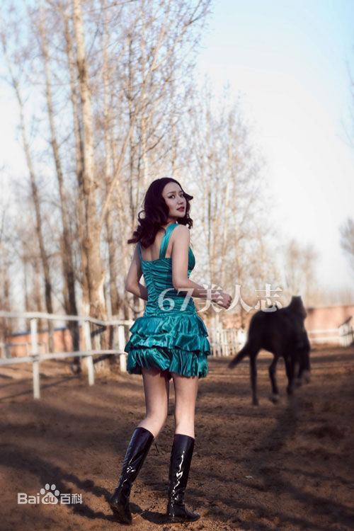 ：时尚街拍与马上女郎