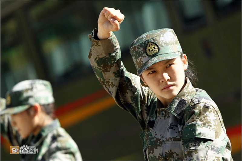 《麻辣女兵》饰演汤小米