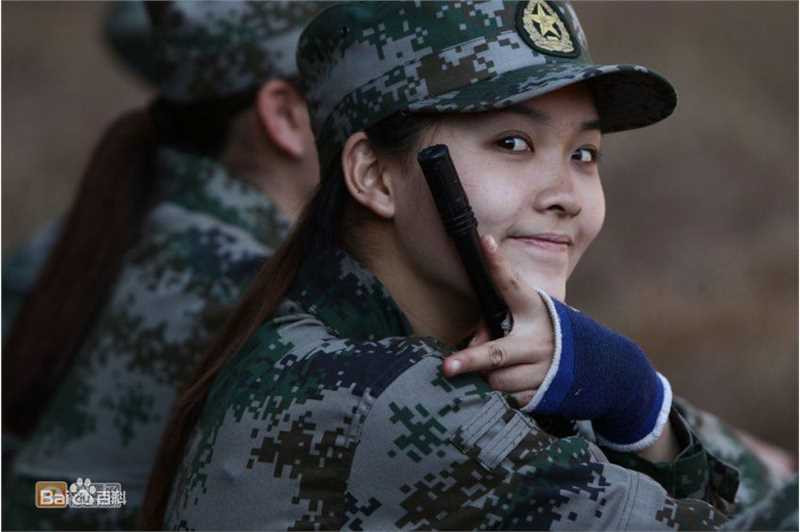 《麻辣女兵》饰演汤小米