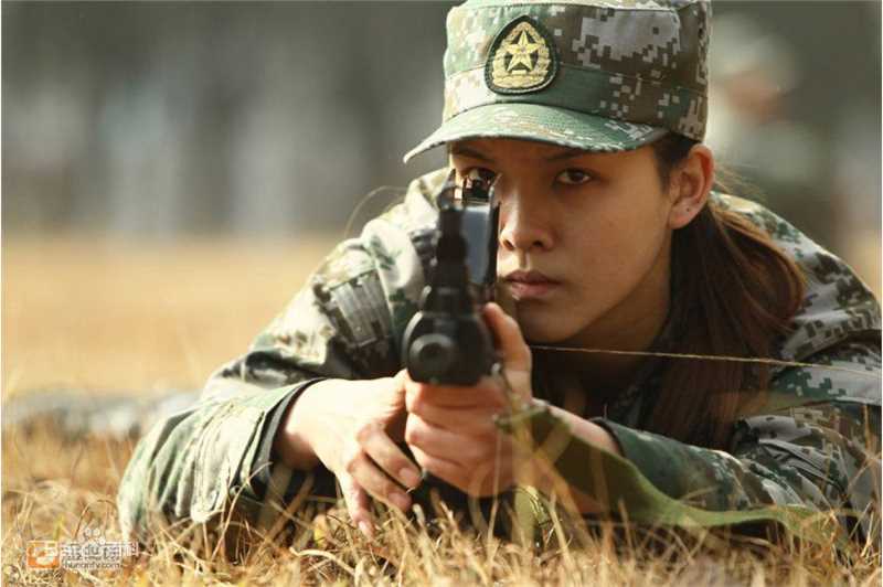 《麻辣女兵》饰演汤小米